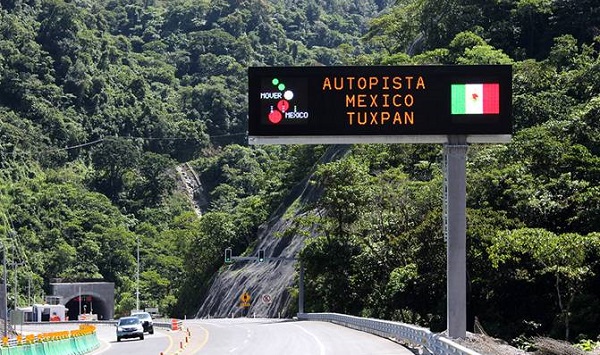 Autopista abre circulacion luego del deslave Mexico a Tuxpan