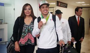 Misael Rodriguez regresa a México con su medalla en el pecho