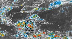 Impactara Earl costas de Belice y México por la noche, podría convertirse en huracán