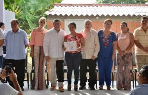 Entrega Núñez 115 “Casas Amiga” a familias de 11 comunidades de Teapa