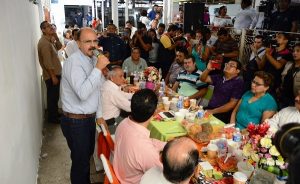 Garantiza gobierno de Centro las posesiones de locatarios en el nuevo mercado Pino Suárez