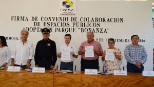 Remodela Ayuntamiento de Centro caseta de policía en Bonanza y adopta IP el parque del lugar
