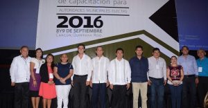 El equipo de transición de Carlos Joaquín convoca a los alcaldes electos a capacitación