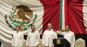 Es Carlos Joaquín, gobernador constitucional de Quintana Roo