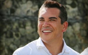 Invita Alejandro Moreno Cárdenas a jóvenes para comprometerse con el crecimiento de Campeche