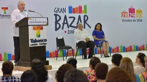 El Gran Bazar del DIF Tabasco 2016 loable labor: Arturo Núñez Jiménez