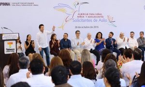 Atestiguan Gerardo Gaudiano y Ximena Martel inauguración de albergue para migrantes