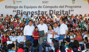 Compromiso cumplido con los jóvenes de Yucatán: Rolando Zapata Bello