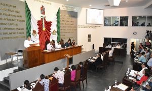 El Secretario de Gobierno, Gustavo Rosario comparece ante el Pleno de la LXII Legislatura en Tabasco