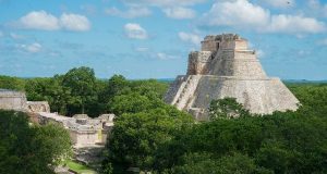 Uxmal conquista con su arquitectura y misticismo maya