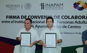 Firman Centro e INAPAM Convenio de Colaboración a favor de Adultos Mayores