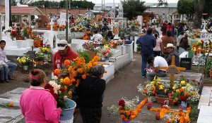Dos de noviembre celebración del Día de Muertos en México