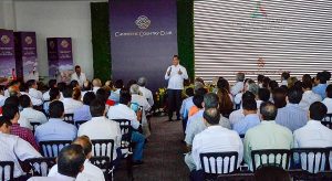 Inaugura Alejandro Moreno Cárdenas,  Casa Club de playa Campeche Contry Club