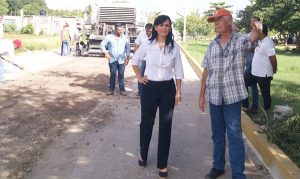Supervisa Laura Fernández obras de infraestructura urbana en Puerto Morelos