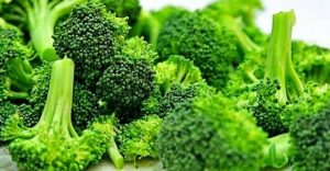 Brócoli crudo y en ayunas para prevenir hasta 12 tipos de cáncer