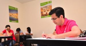 Estudiantes de la UJAT presentan examen de certificación en italiano