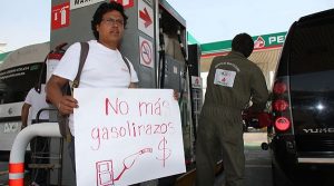 Ciudadanos se manifiestan en redes sociales contra el gasolinazo