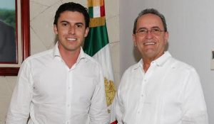 Reunión de trabajo de Remberto Estrada con el Secretario de Gobierno, Francisco López Mena
