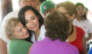 Garantiza Laura Fernández calidad en el servicio público en Puerto Morelos