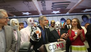 Rinde CDMX homenaje a la lucha libre con primera estación emblemática del Metro