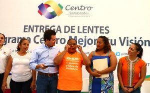 Mejorando la visión de las mujeres de Centro ayudamos a que puedan superarse: Gaudiano