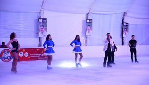 El show de “FROZEN” con 10 patinadores profesionales  en Centro