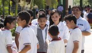Implementa gobierno de Laura Fernández operativo de vigilancia y vialidad en escuelas de Puerto Morelos