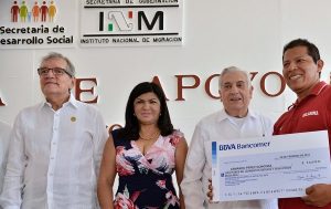 Entrega Núñez apoyo a migrantes para crear opciones de autoempleo