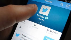 Va Twitter contra acoso y abuso en la red social