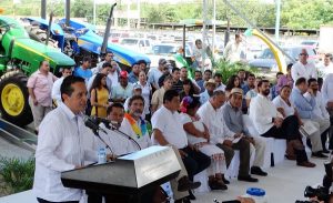 Así atendemos la desigualdad, con apoyo a la producción agrícola en Quintana Roo: Carlos Joaquín