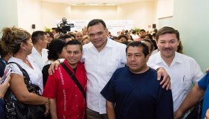 Gobierno de Rolando Zapata Bello, brinda apoyos a migrantes yucatecos
