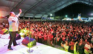 Memorable concierto de Wilfrido Vargas en  Carnaval de Puerto Morelos
