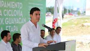 Construimos infraestructura vial moderna y sustentable para las familias: Remberto Estrada