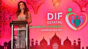Christelle Castañón de Moreno encabezo la XXXVI Edición de la Gala Precarnavalesca 2017