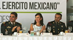 Asiste Laura Fernández a la ceremonia por el CIV Aniversario del Ejercito Mexicano