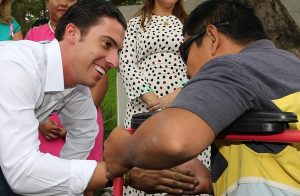 Impulsamos un gobierno comprometido con las personas discapacitadas: Remberto Estrada