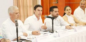 Remberto Estrada presenta el Plan Municipal de Desarrollo 2016-2018