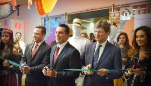 Alejandro Moreno Cárdenas y el Secretario de Turismo inauguran “Campeche en punto México”