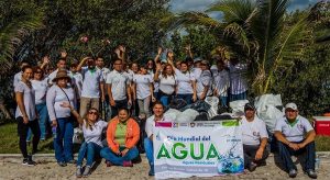 Realizan acciones de limpieza en Laguna Nichupte, en el marco del Día Mundial del Agua