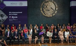 Rolando Zapata Bello se suma al reconocimiento de las mujeres mexicanas