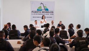 Anuncia Laura Fernández ajuste salarial a Policías en Puerto Morelos