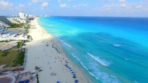Las playas de Cancún limpias para recibir a vacacionistas: Antonio Fonseca León