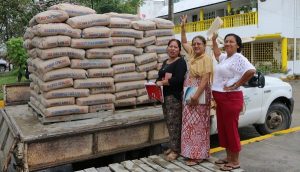Colonos de Gaviotas Sur recibieron cemento a bajo costo; 14 comunidades se han beneficiado