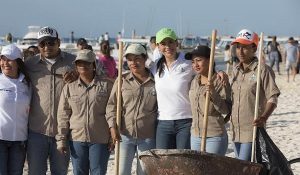 Puerto Morelos colabora para hacerle frente al arribo de Sargazo