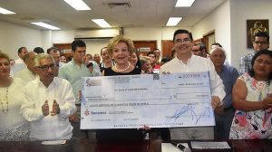 Entrega Congreso de Tabasco donativo a la Cruz Roja