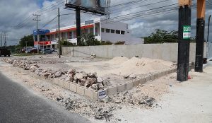 Suspende dirección de Desarrollo Urbano obra irregular en Bulevar Colosio en Benito Juárez