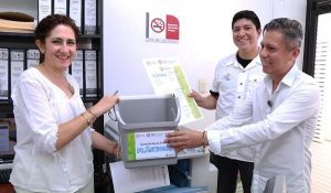 Colocan contenedores para el manejo de residuos sólidos en oficinas del Ayuntamiento BJ
