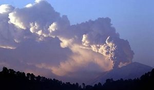 Emite Popocatépetl 69 exhalaciones de baja intensidad