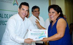 Arrancará primera etapa de transporte escolar gratuito en Campeche: Alejandro Moreno Cárdenas  