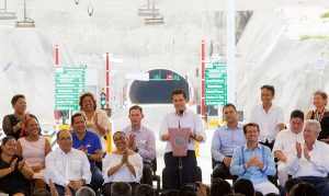 Inaugura Peña Nieto la vía Escénica Alterna Acapulco Macrotúnel en su primera etapa